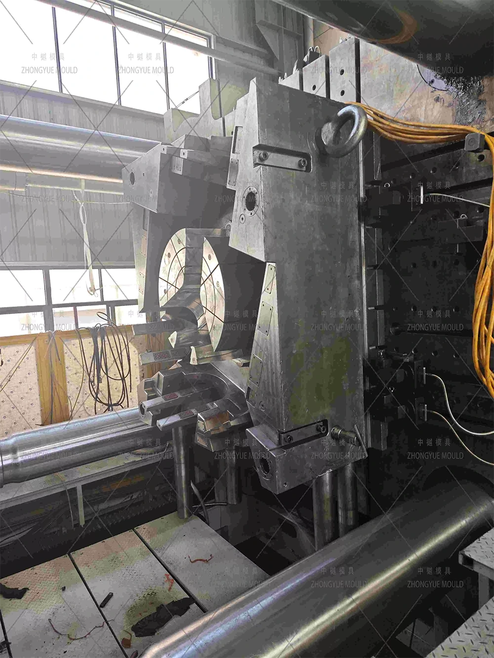 Plastic PP DN1000 Manhole 4-Way Base Mould Trial